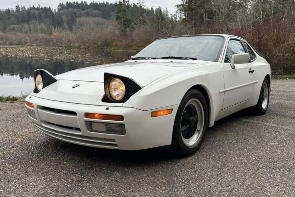 1986 Porsche 944 Turbo sold for $23,777