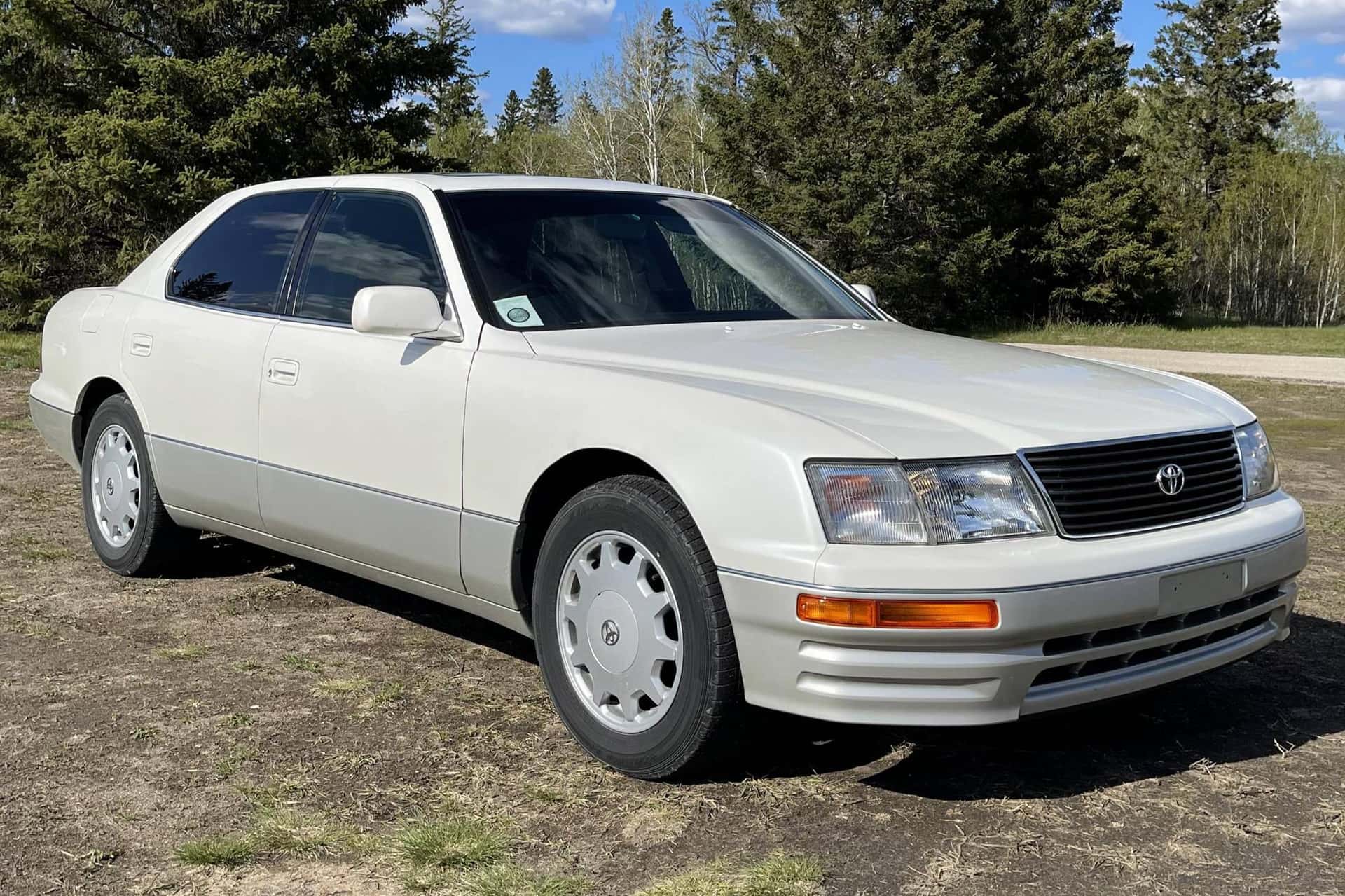1996 Toyota Celsior sold for $6,666