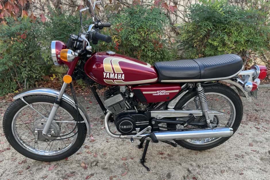 1975 Yamaha RD sold for $3,030