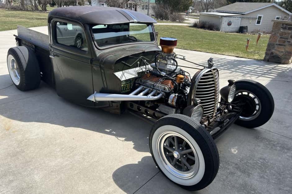1935 Ford Hot Rod sold for $30,015