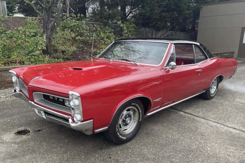 1966 Pontiac GTO sold for $40,001