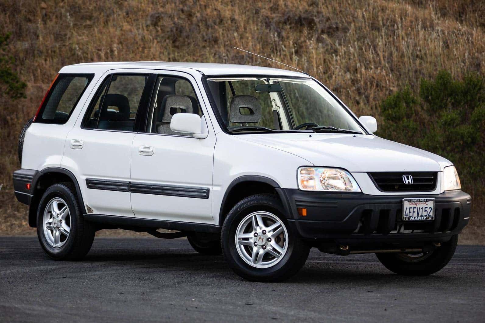 1999 Honda CR-V sold for $8,800