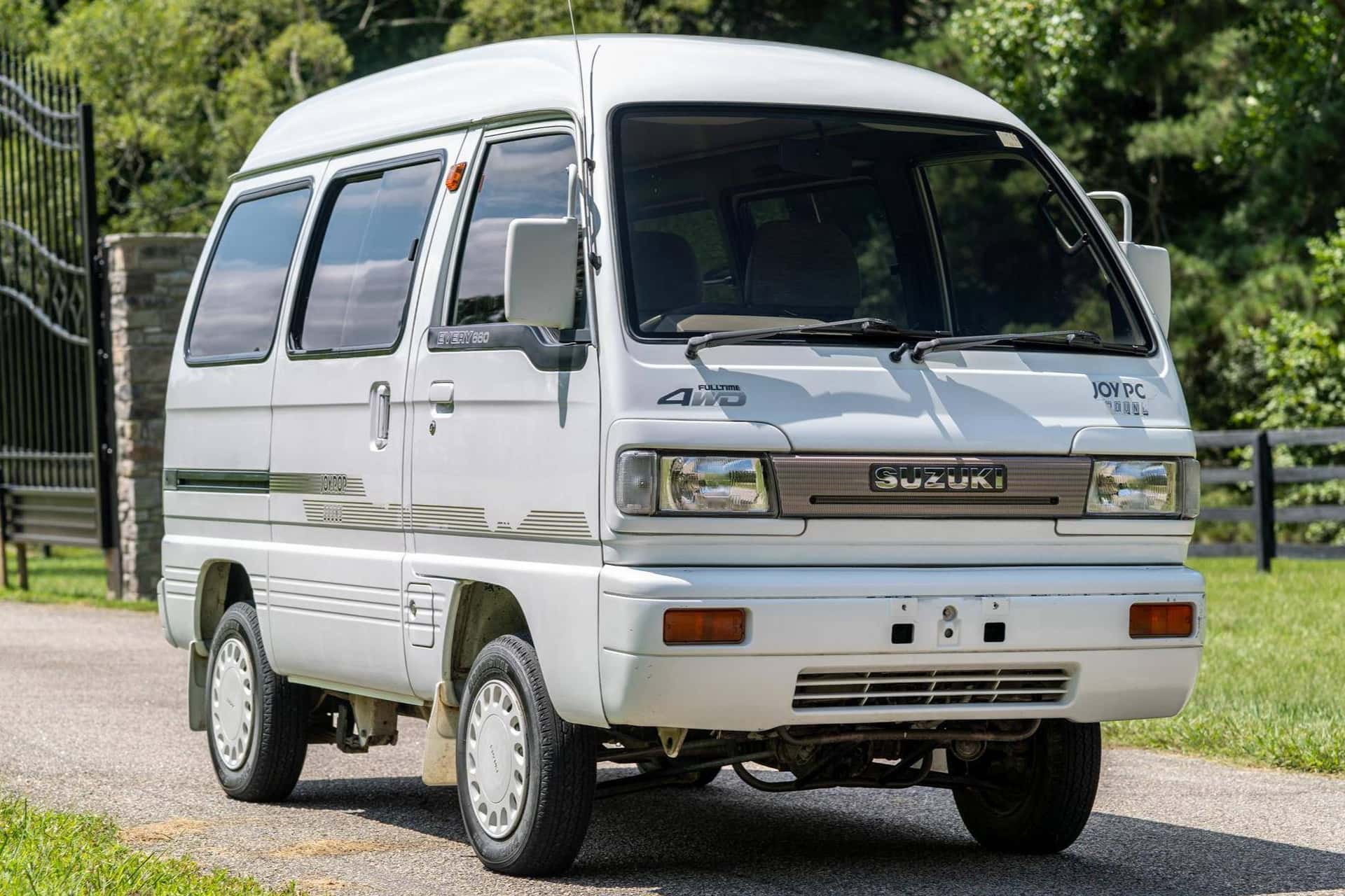 1990 Suzuki Every sold for $4,200