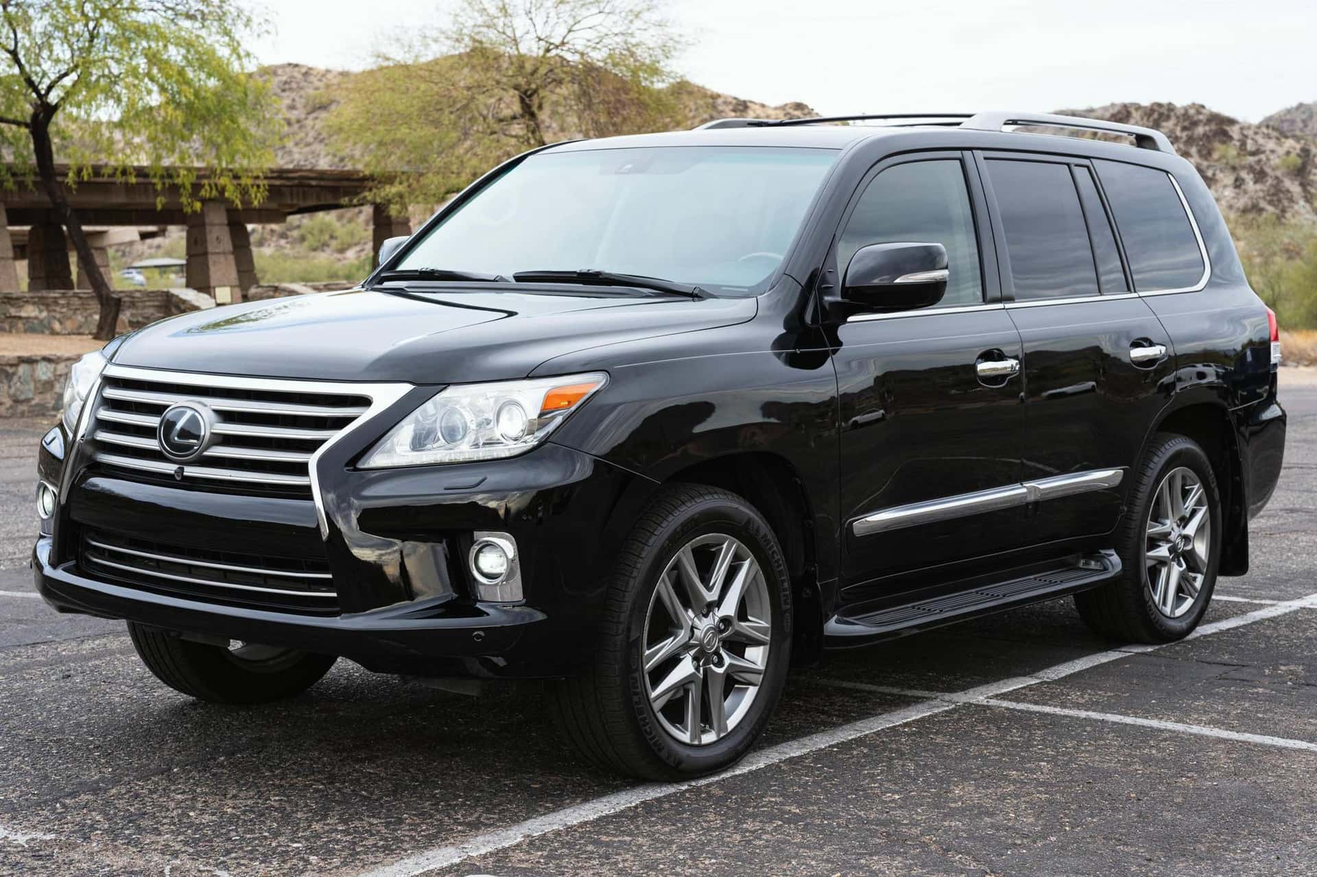 2014 Lexus LX sold for $29,000