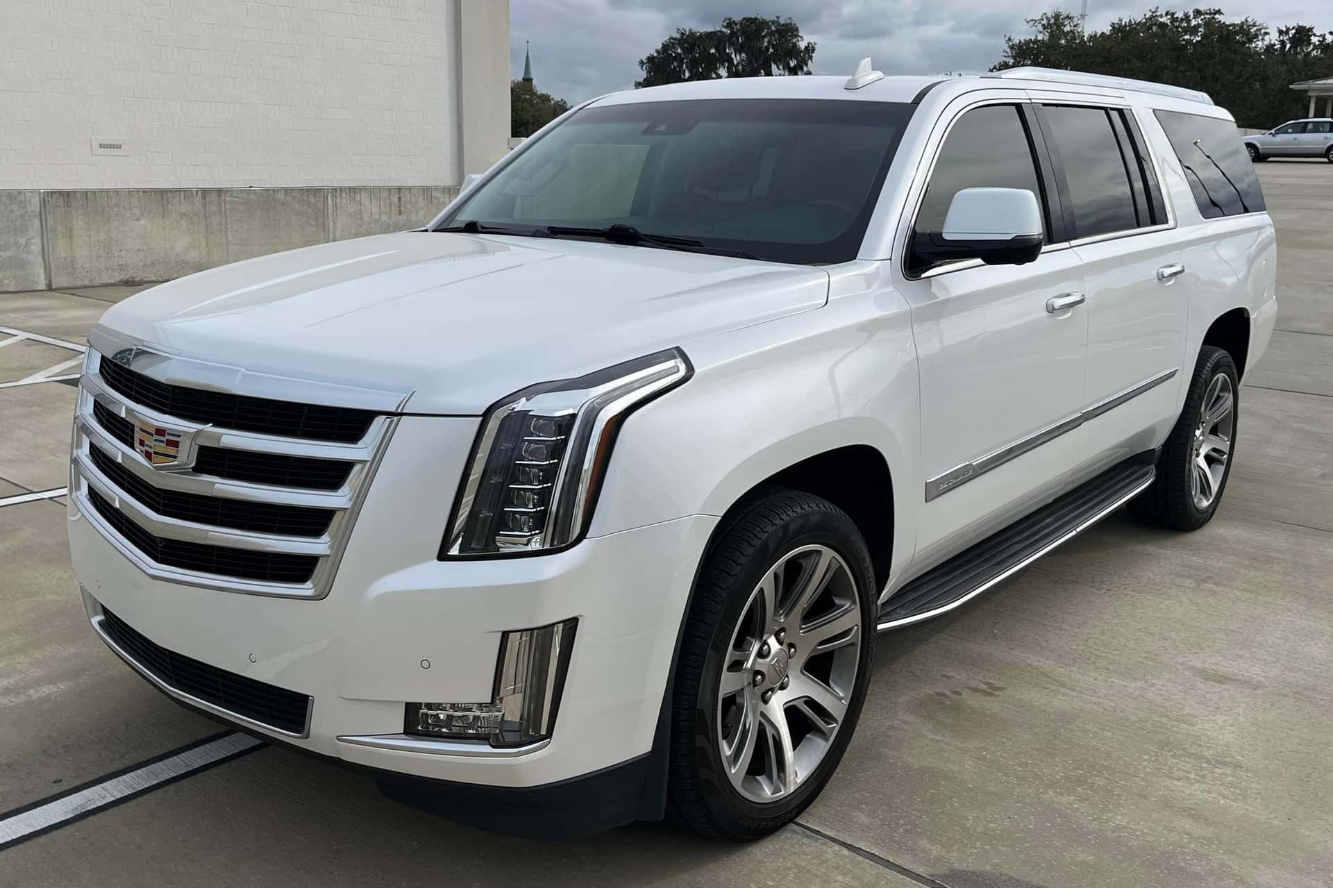 2016 Cadillac Escalade sold for $31,300