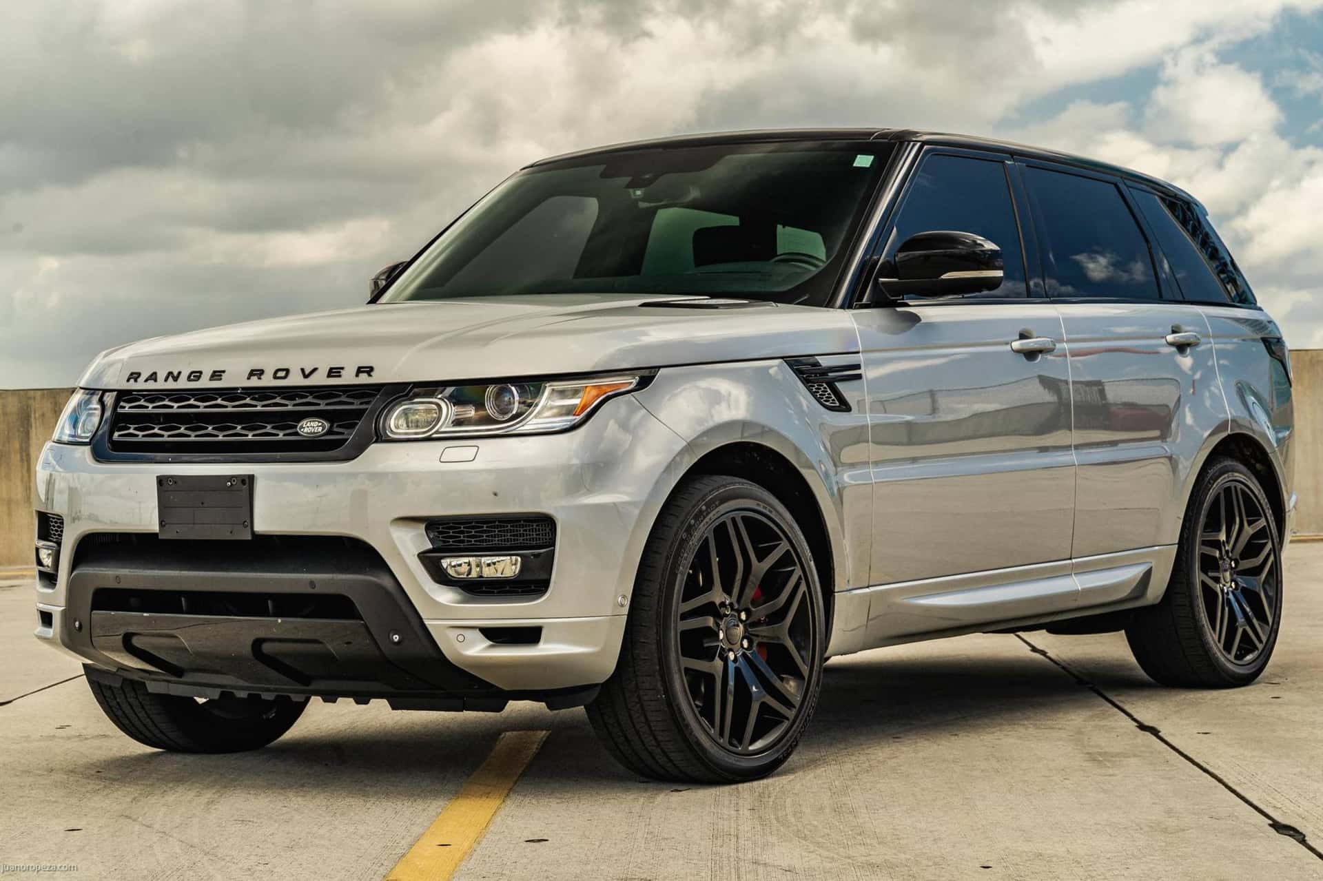 2015 Land Rover Range Rover Sport sold for $32,250