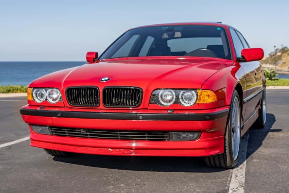 2001 BMW E38 7-Series sold for $21,000