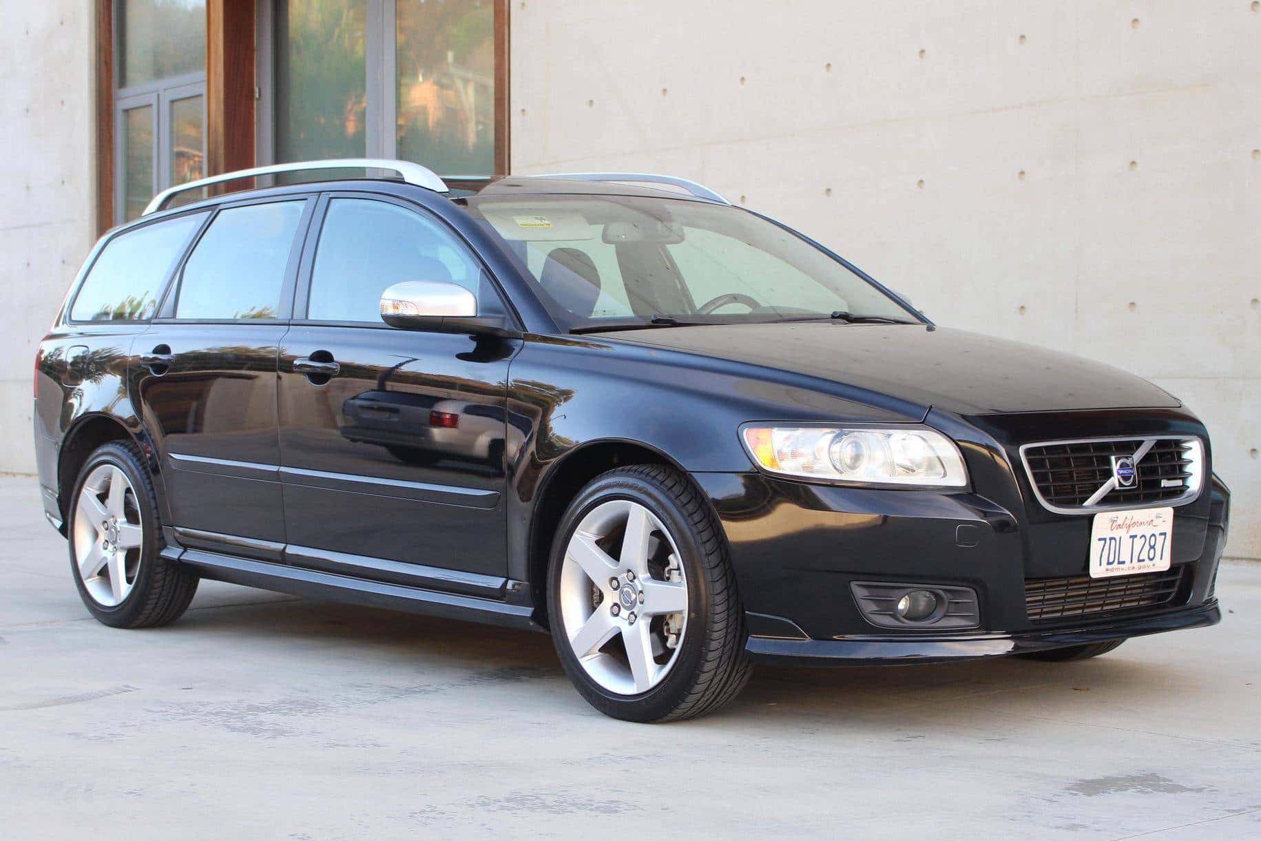 2009 Volvo V50 sold for $14,500