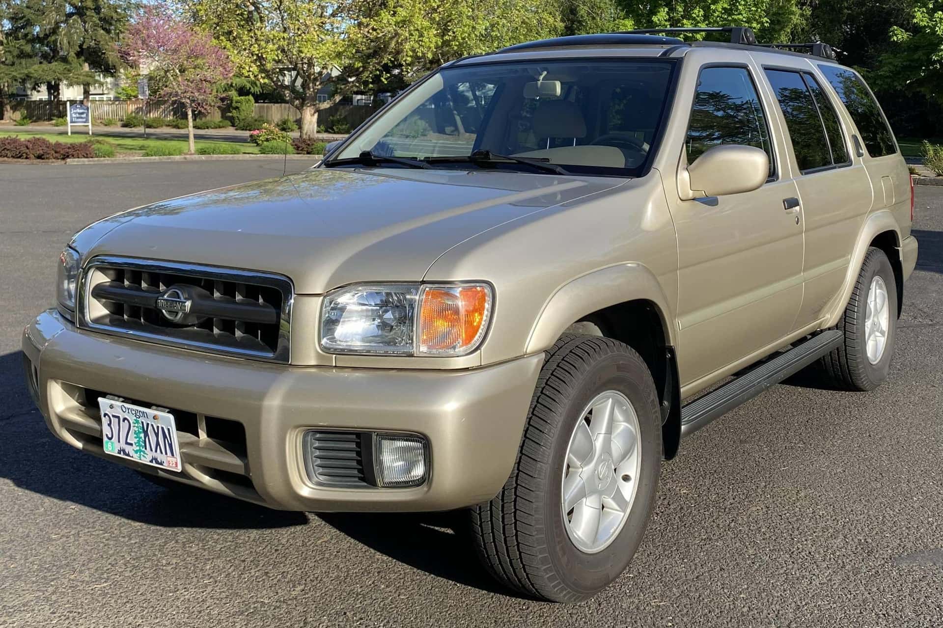 2001 Nissan Pathfinder sold for $5,600