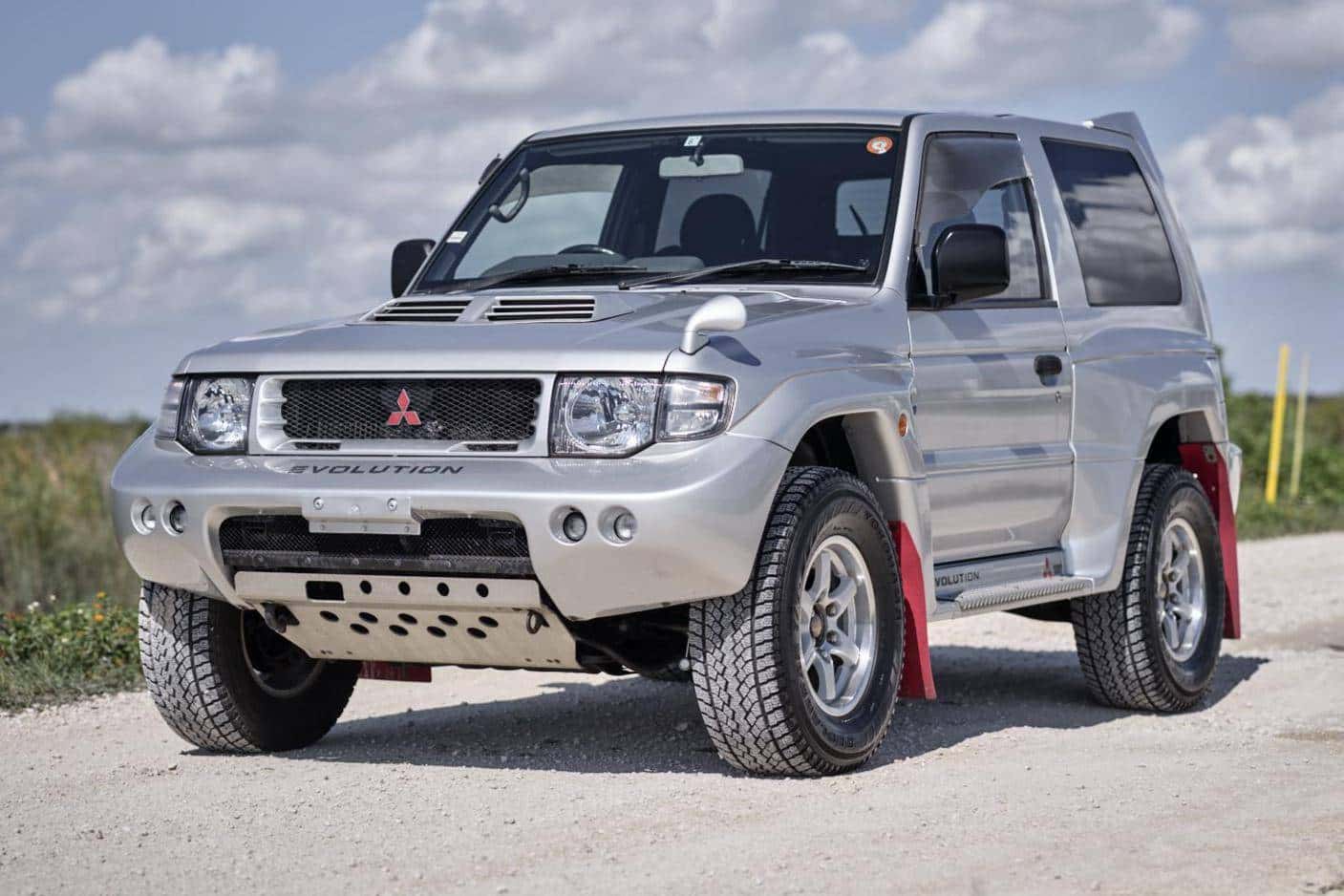 1998 Mitsubishi Pajero sold for $50,505