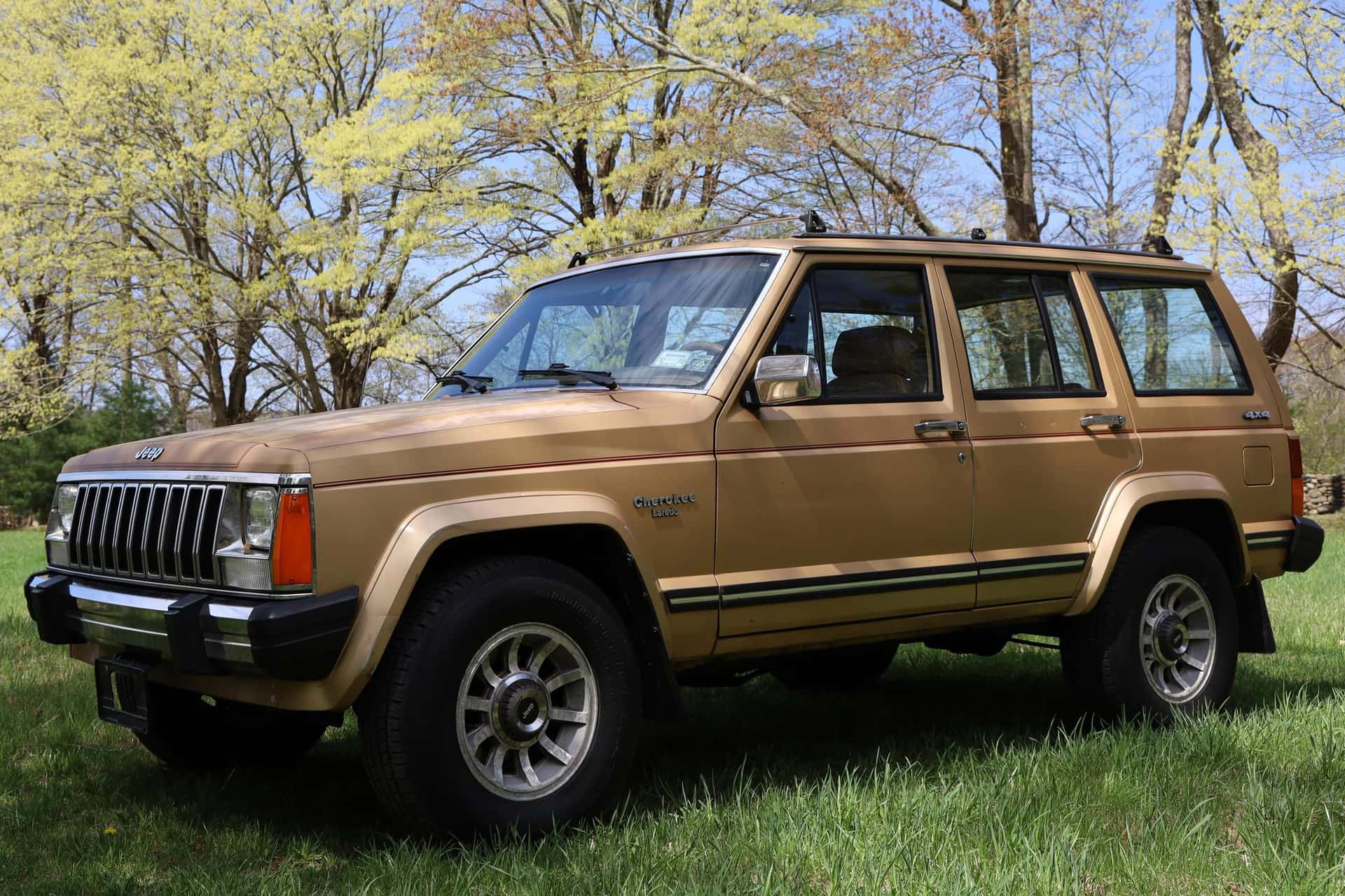 1987 Jeep Cherokee sold for $7,600