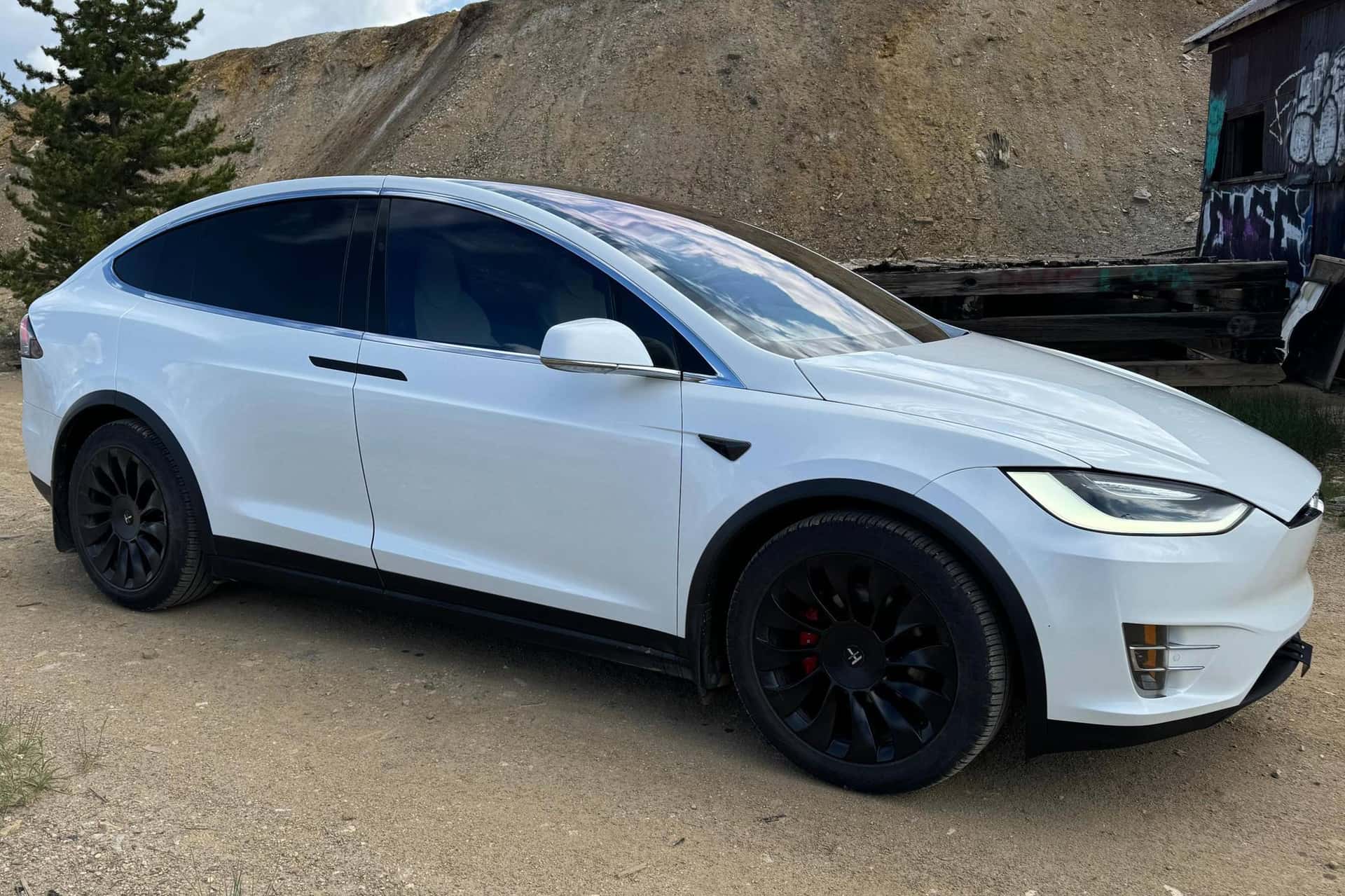 2016 Tesla Model X sold for $43,750