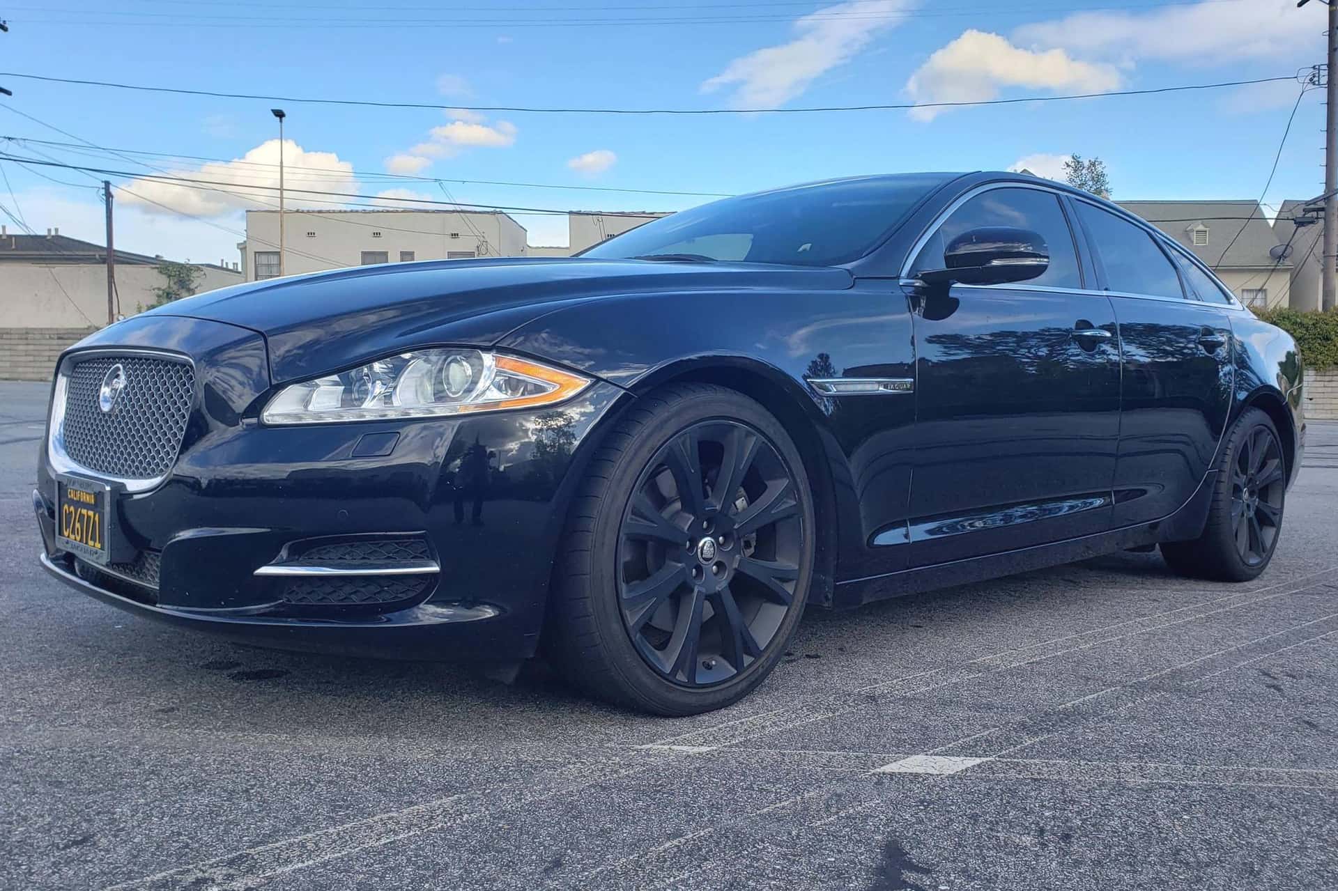 2011 Jaguar XJ sold for $12,100