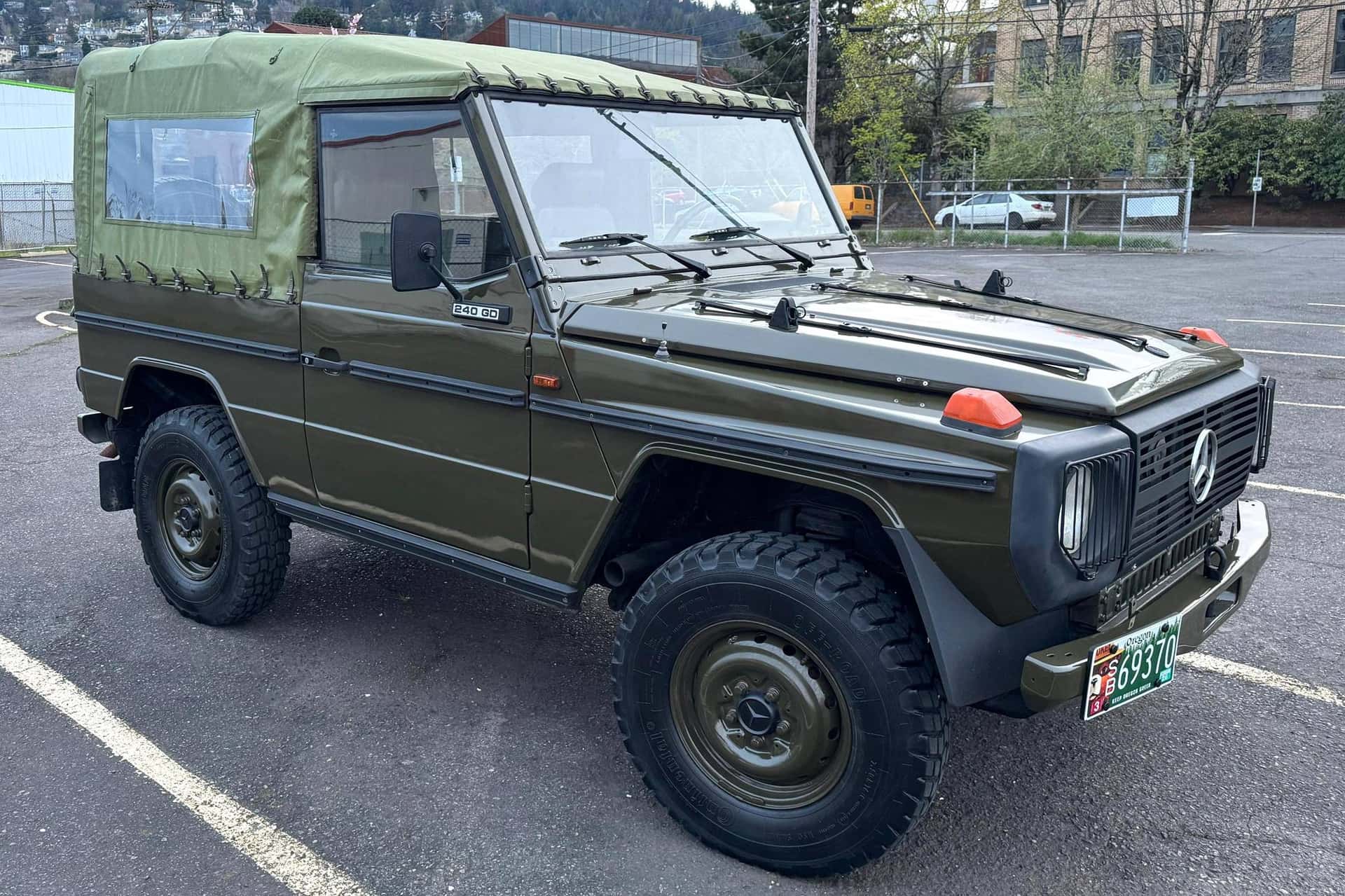 1985 Mercedes-Benz G Wagen sold for $25,250