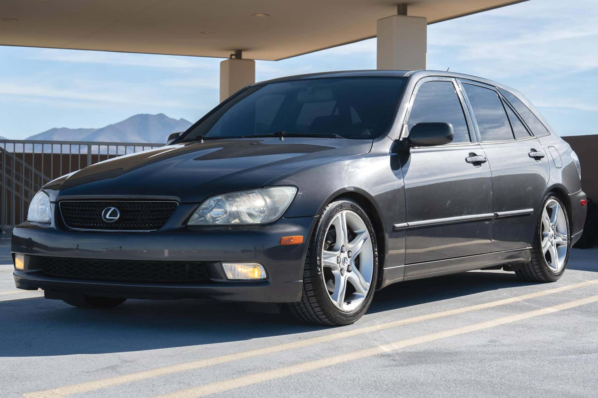 2003 Lexus IS sold for $12,700
