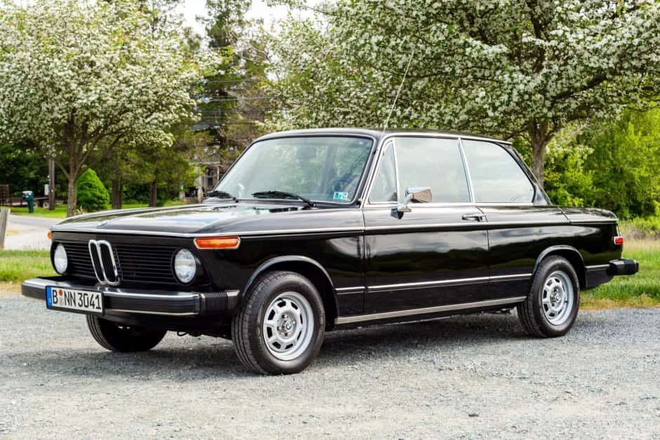 1976 BMW 2002 sold for $17,250