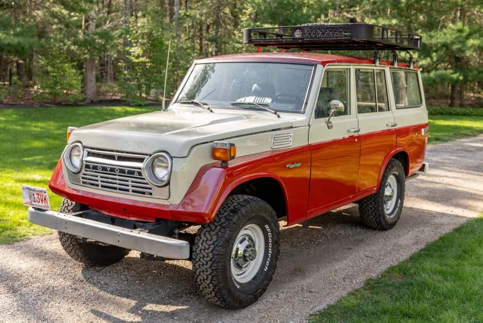 1977 Toyota Land Cruiser FJ55 sold for $38,500