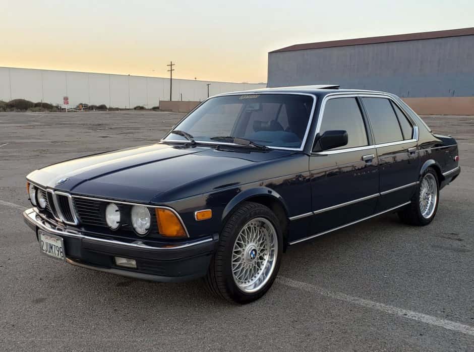 1984 BMW E23 7-Series sold for $5,500