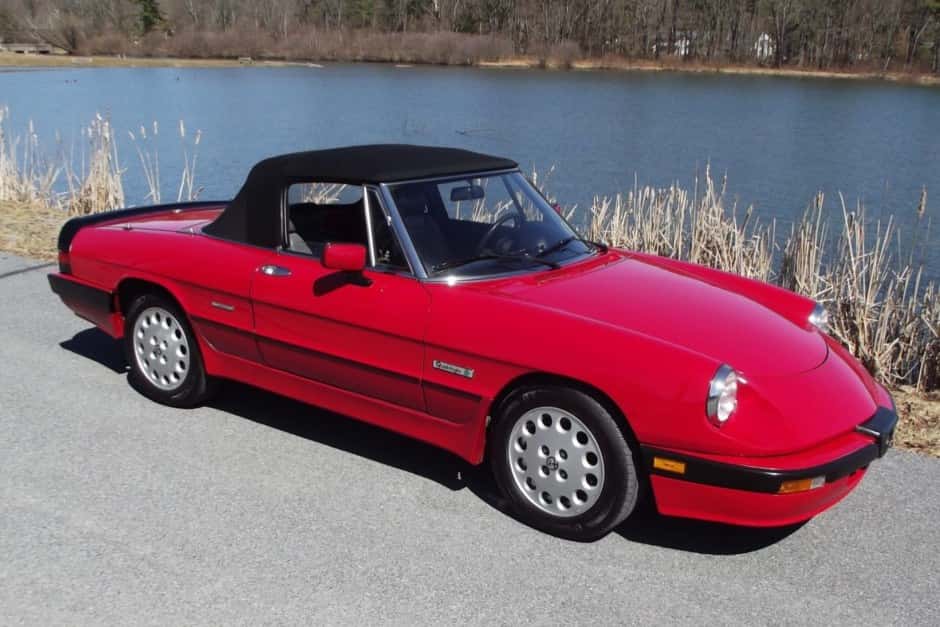 1987 Alfa Romeo 105/115 Spider Series 3 sold for $16,500