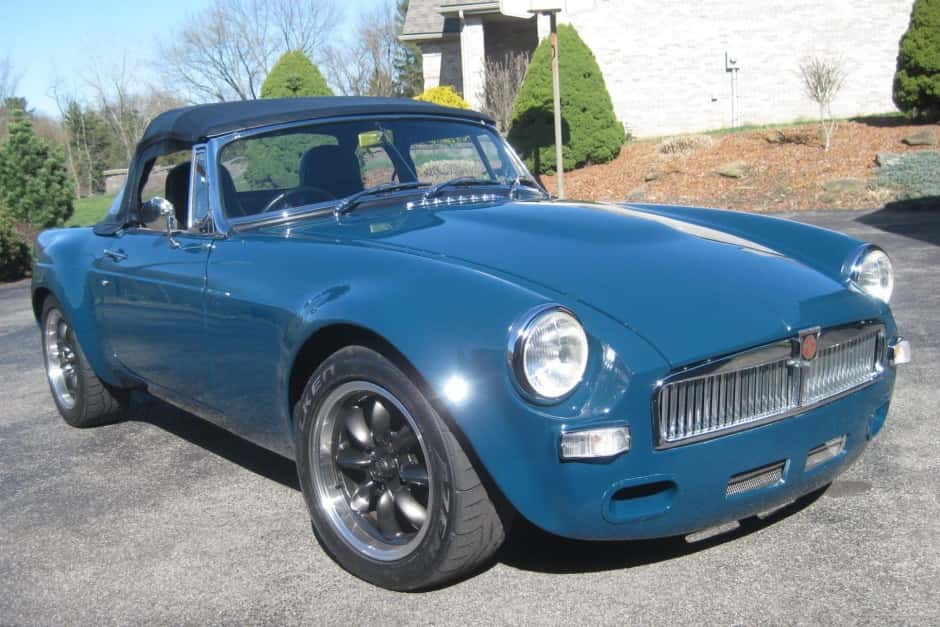 1967 MG MGB sold for $14,250