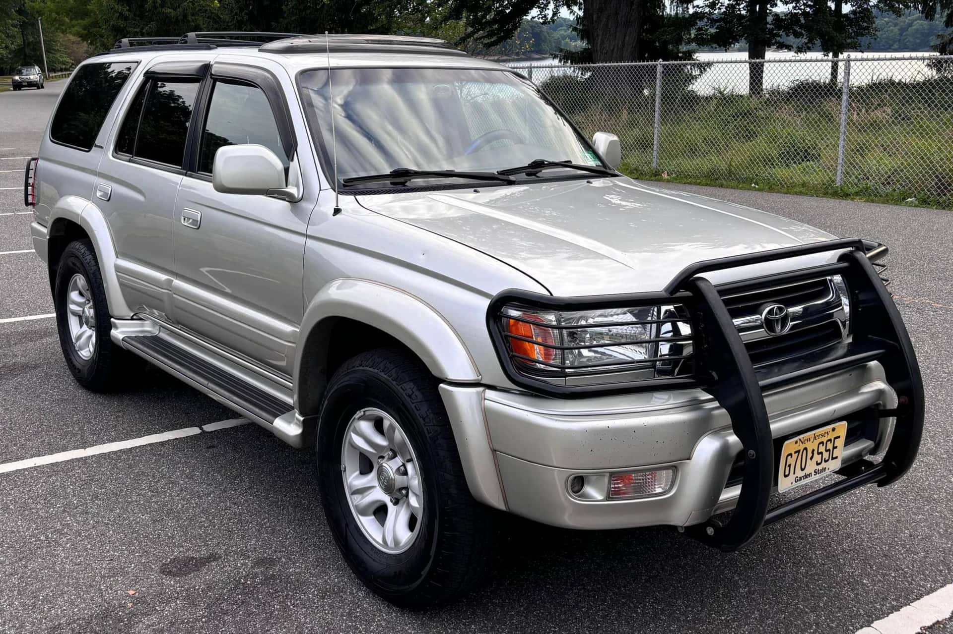 2002 Toyota 4Runner sold for $9,200