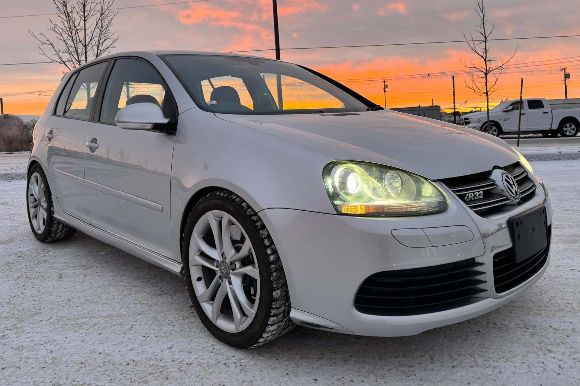 2006 Volkswagen R32 sold for $5,900