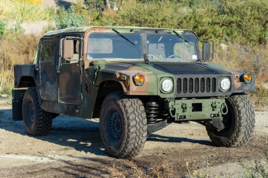 1997 Hummer HMMWV/Humvee sold for $16,280