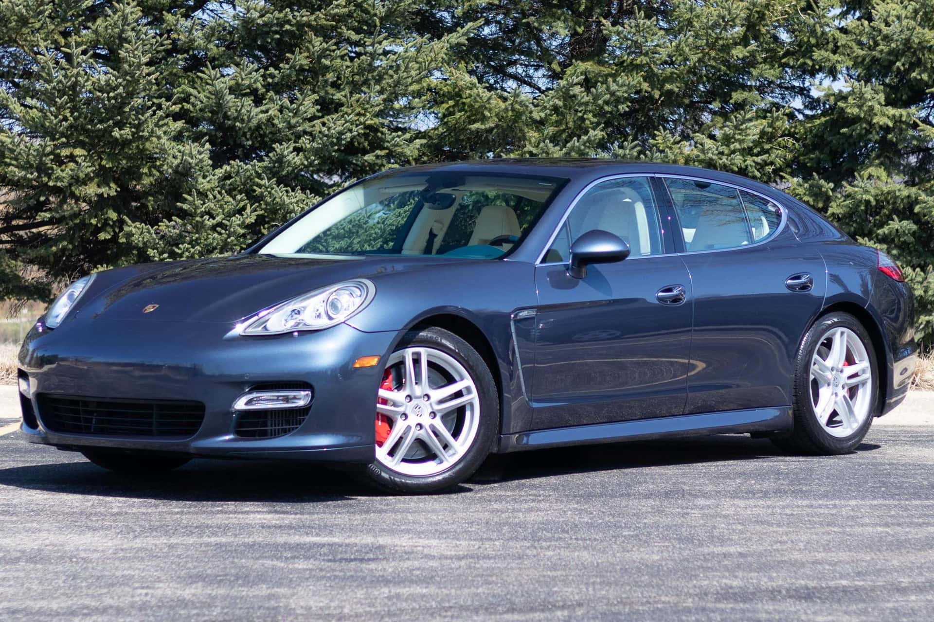 2010 Porsche Panamera sold for $41,000