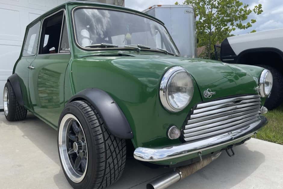 1974 Mini Mk I-III Cooper sold for $20,000