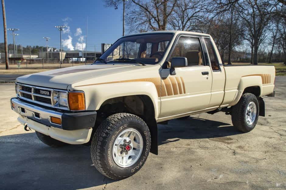 1988 Toyota Pickup (N50/N60/N70 1984-1988) sold for $16,250