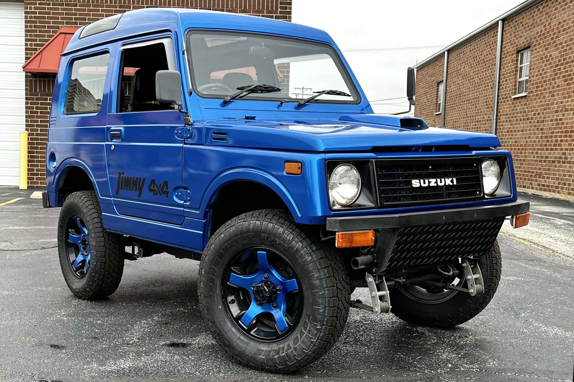 1995 Suzuki Jimny sold for $7,400