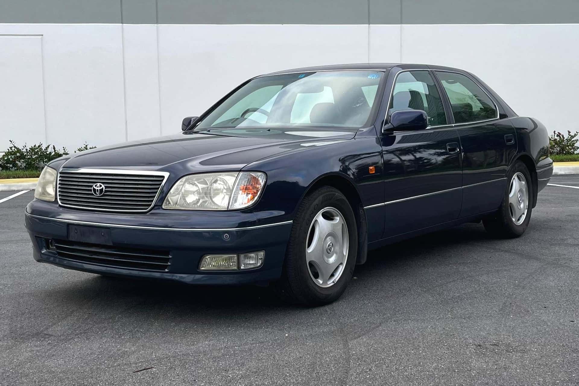 1998 Toyota Celsior sold for $7,900