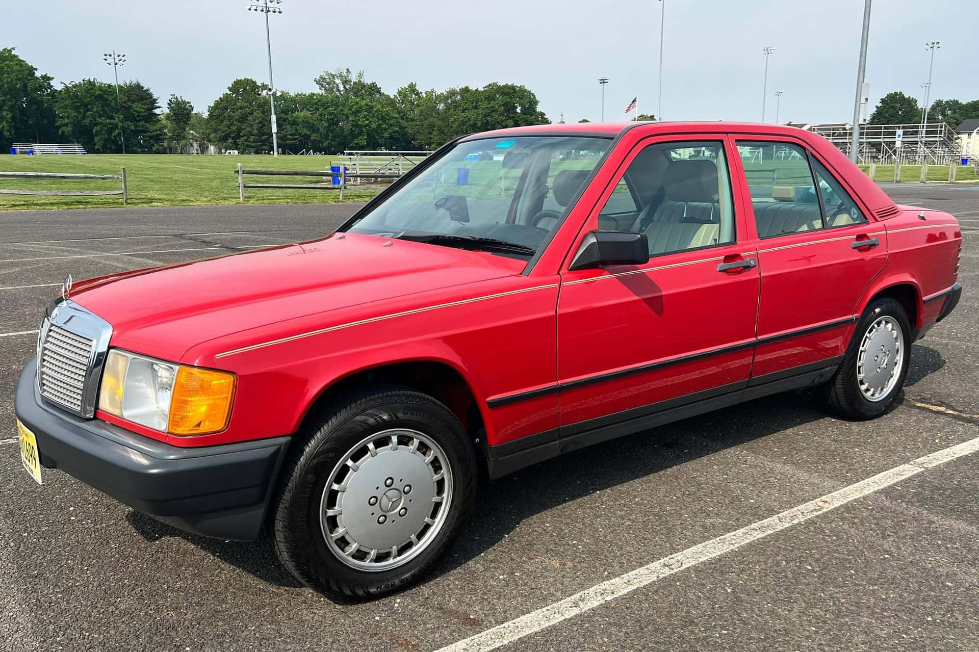 1986 Mercedes-Benz C-Class sold for $5,500