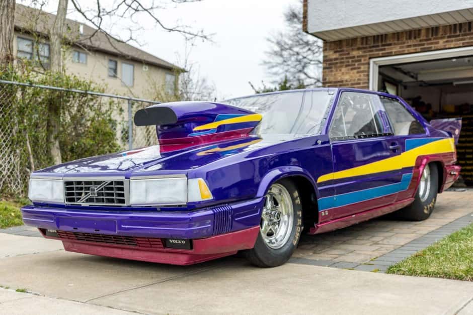 1992 Volvo 700-Series sold for $16,500