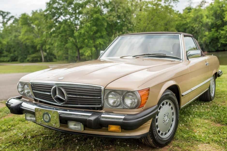1988 Mercedes-Benz R107 SL sold for $26,000