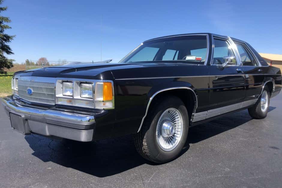 1991 Ford LTD sold for $7,850