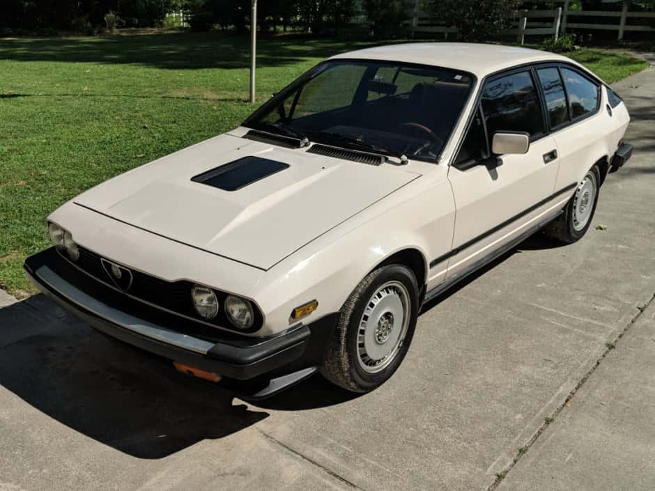 1985 Alfa Romeo GTV6 sold for $5,200