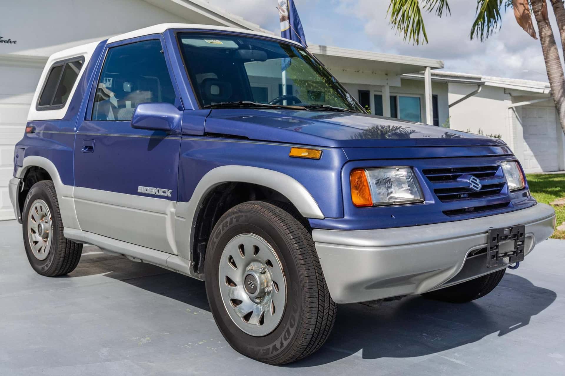 Suzuki Sidekick classic car