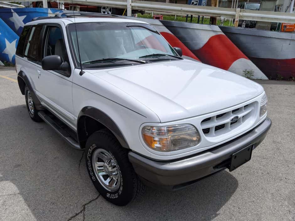 1998 Ford Explorer sold for $8,300