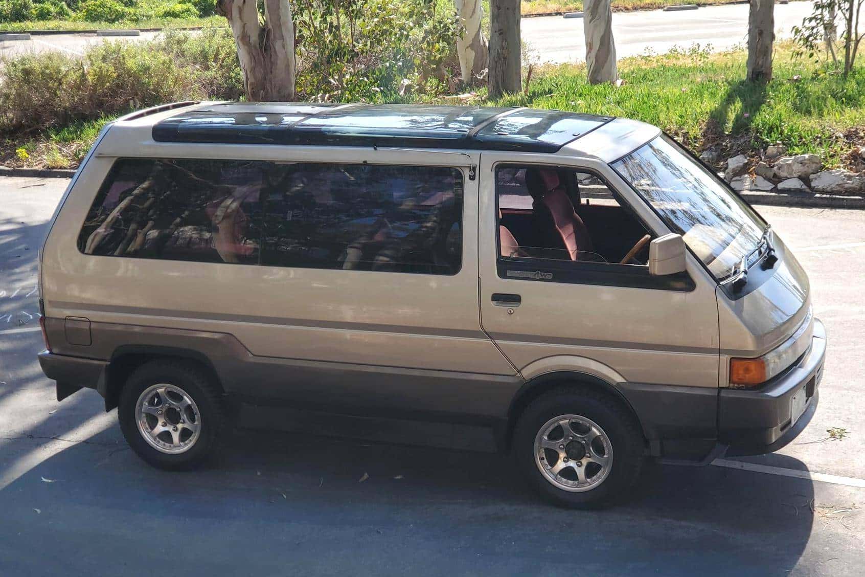 1991 Nissan Vanette sold for $8,950