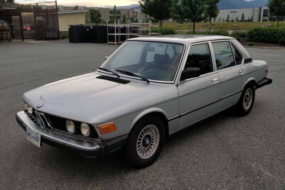 1975 BMW E12 5-Series sold for $6,500