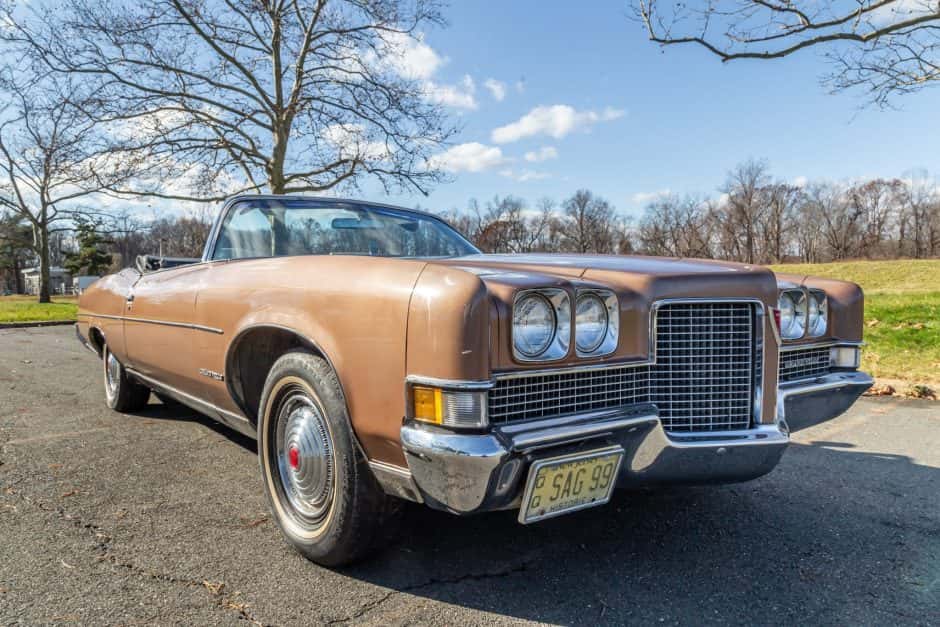 1971 Pontiac Grand Ville sold for $7,500