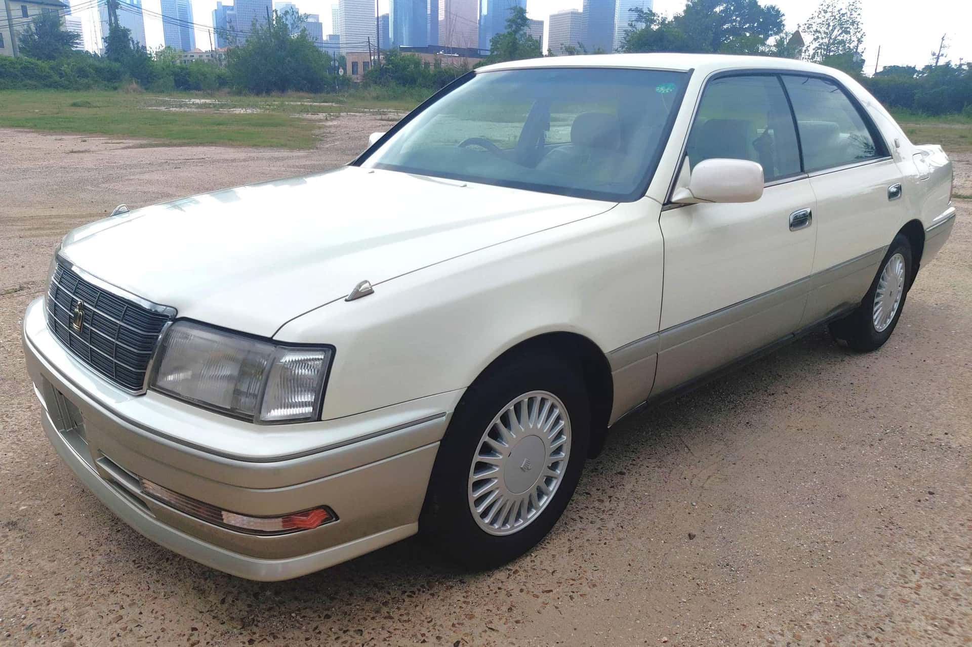 1996 Toyota Crown sold for $10,000