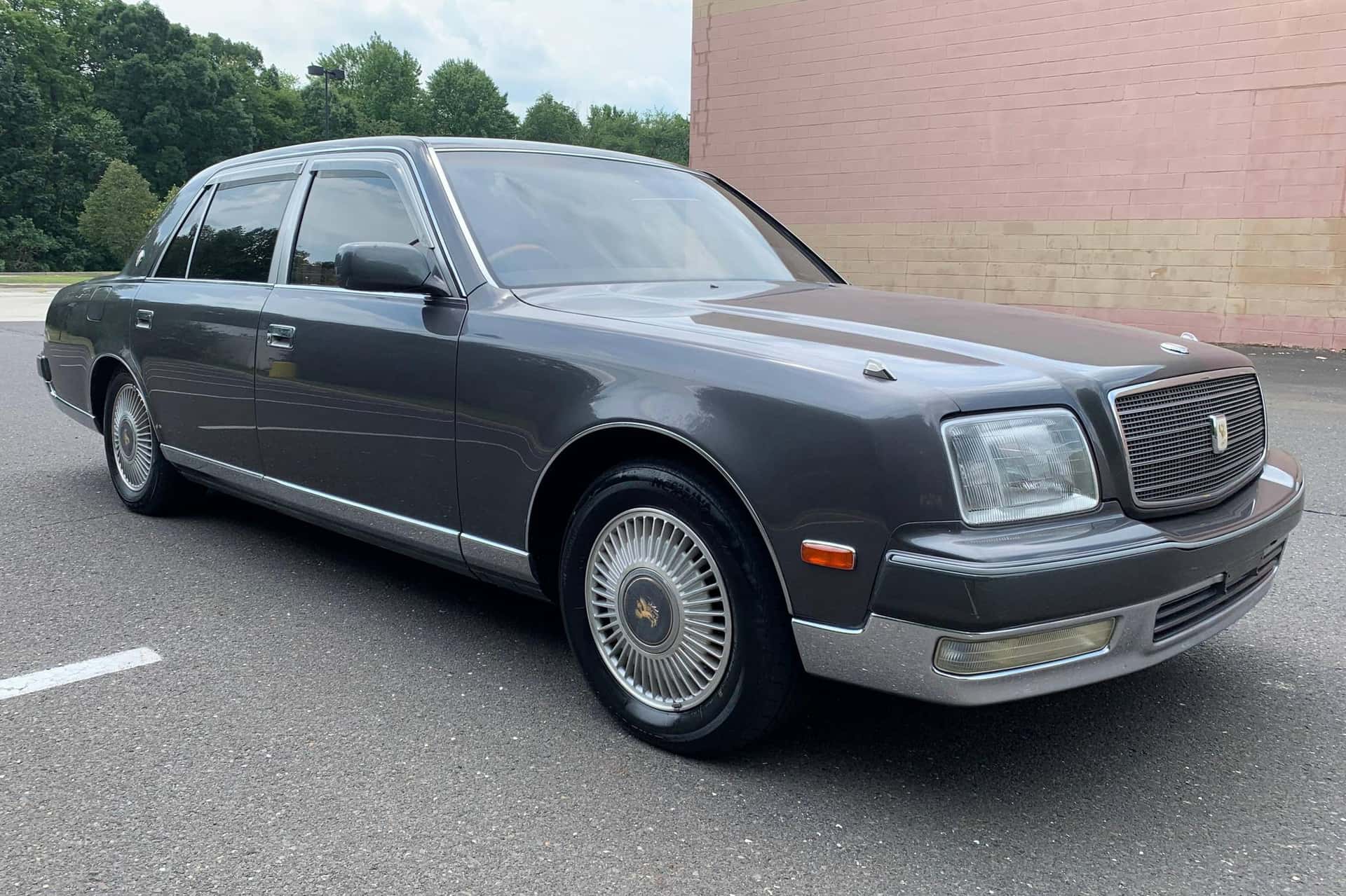 1998 Toyota Century sold for $15,500