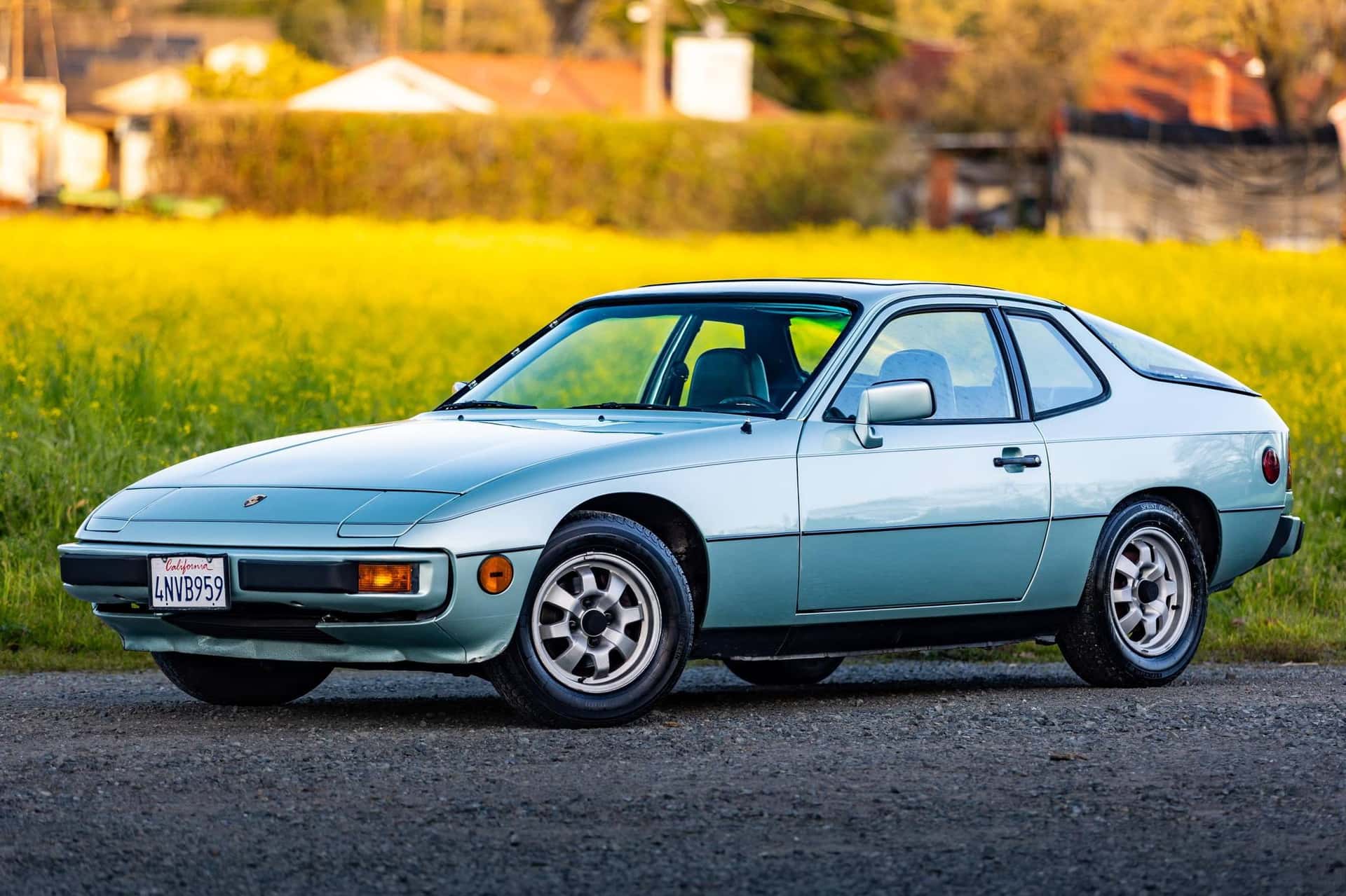1982 Porsche 924 sold for $5,750