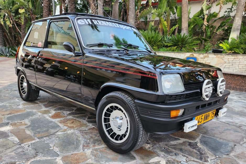 1980 Renault  sold for $18,000