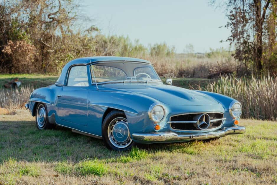 1962 Mercedes-Benz 190SL sold for $72,000