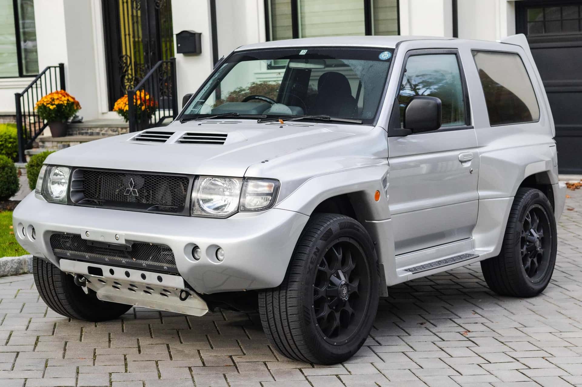 1997 Mitsubishi Pajero sold for $22,250