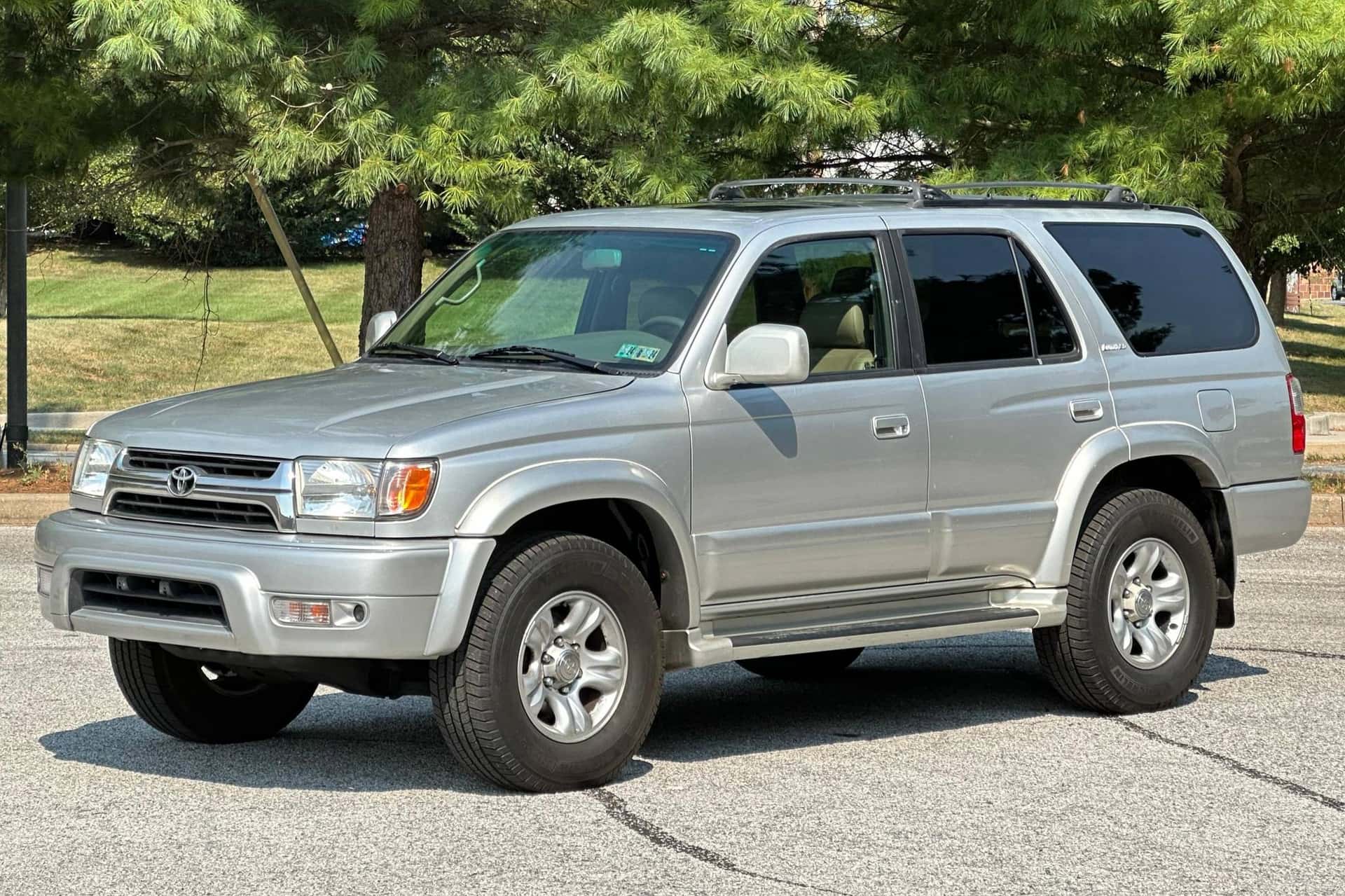 2002 Toyota 4Runner sold for $11,700