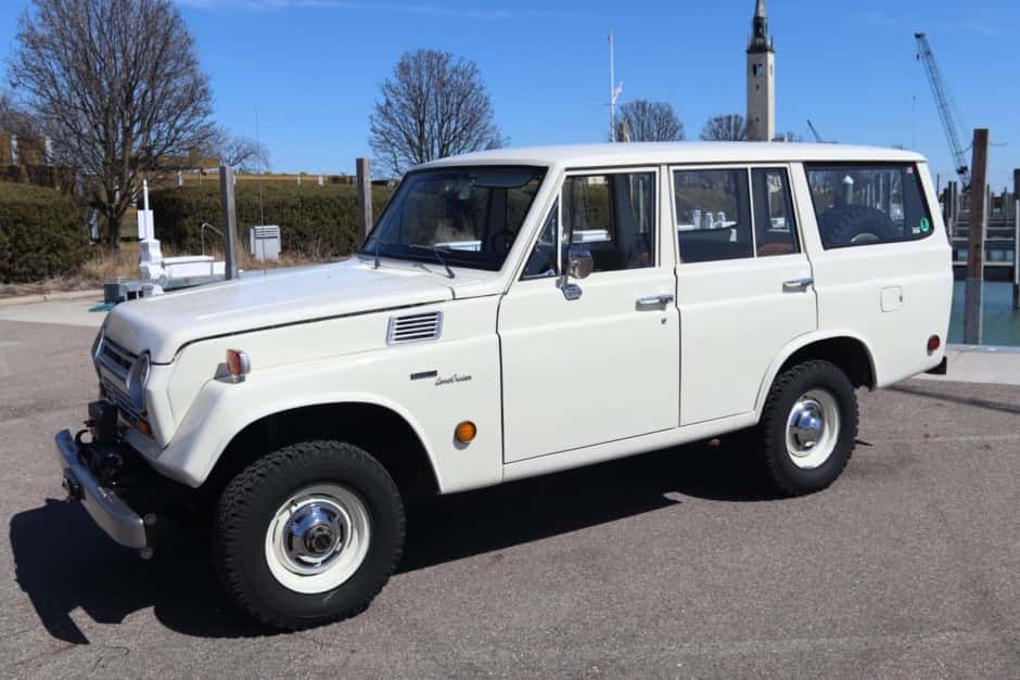 1969 Toyota Land Cruiser FJ55 sold for $30,000